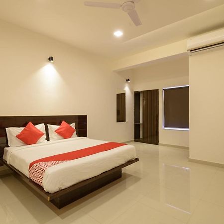 Hotel Oyo 22964 Kundan Lawns Shirdi Exterior foto