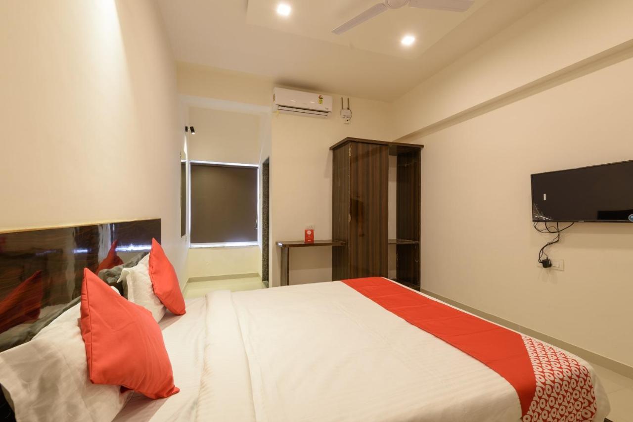 Hotel Oyo 22964 Kundan Lawns Shirdi Exterior foto