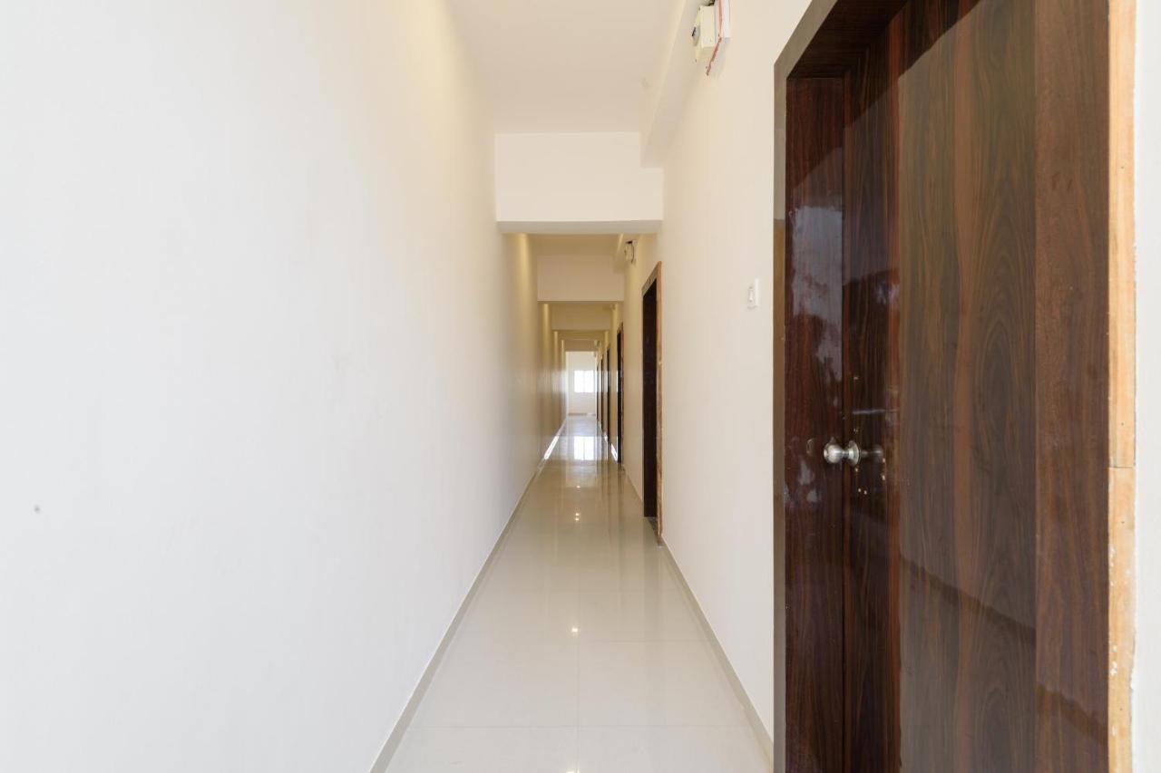 Hotel Oyo 22964 Kundan Lawns Shirdi Exterior foto
